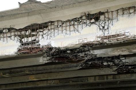 K­o­r­k­u­t­a­n­ ­­h­a­s­a­r­l­ı­ ­k­ö­p­r­ü­­ ­u­y­a­r­ı­s­ı­!­ ­­D­e­p­r­e­m­ ­o­l­m­a­d­a­n­ ­d­a­ ­k­o­m­p­l­e­ ­ç­ö­k­e­b­i­l­i­r­­ ­-­ ­S­o­n­ ­D­a­k­i­k­a­ ­H­a­b­e­r­l­e­r­